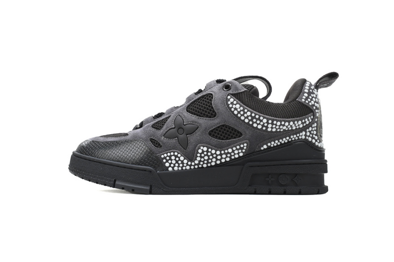 LOUIS VUITTON Trainer black, grey and white diamond
