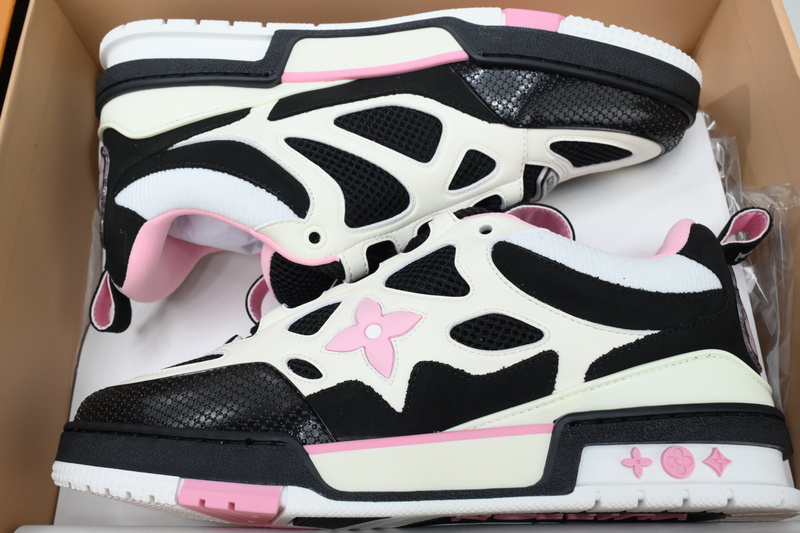 LOUIS VUITTON Trainer black pink