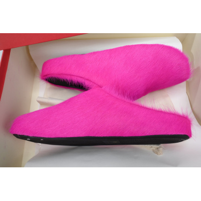 MARNI Fussbett Rose Red 02