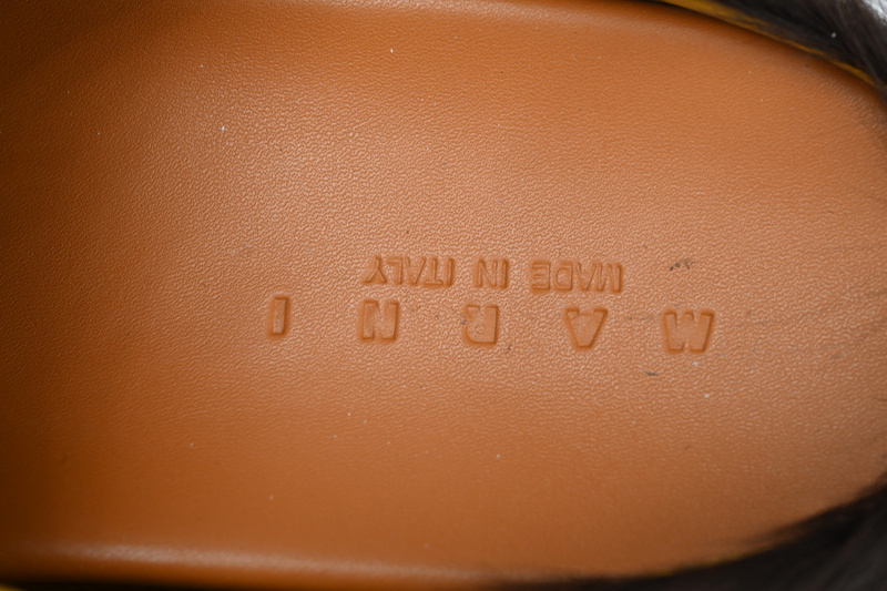 MARNI Fussbett Brown