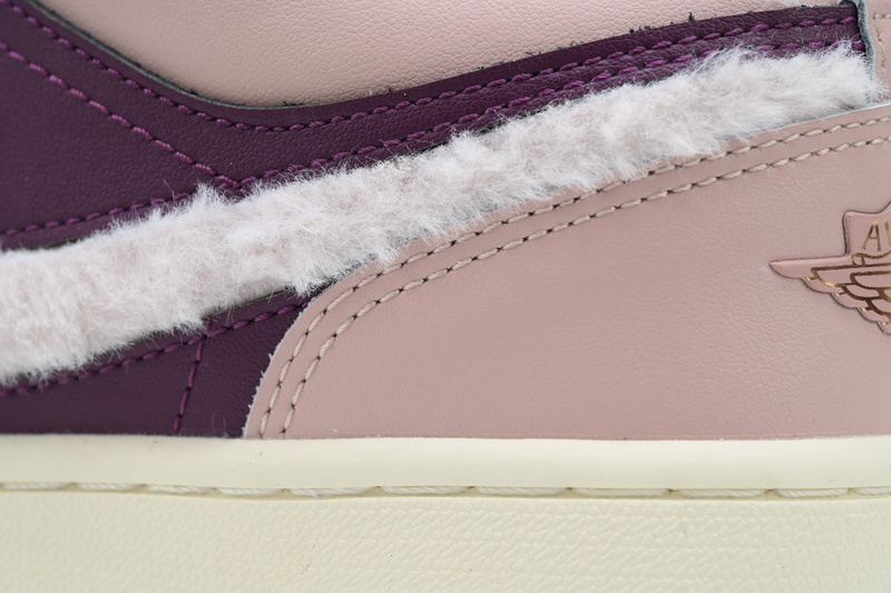 Q3 Air Jordan 1 Low SE GS 'Fur Swoosh'