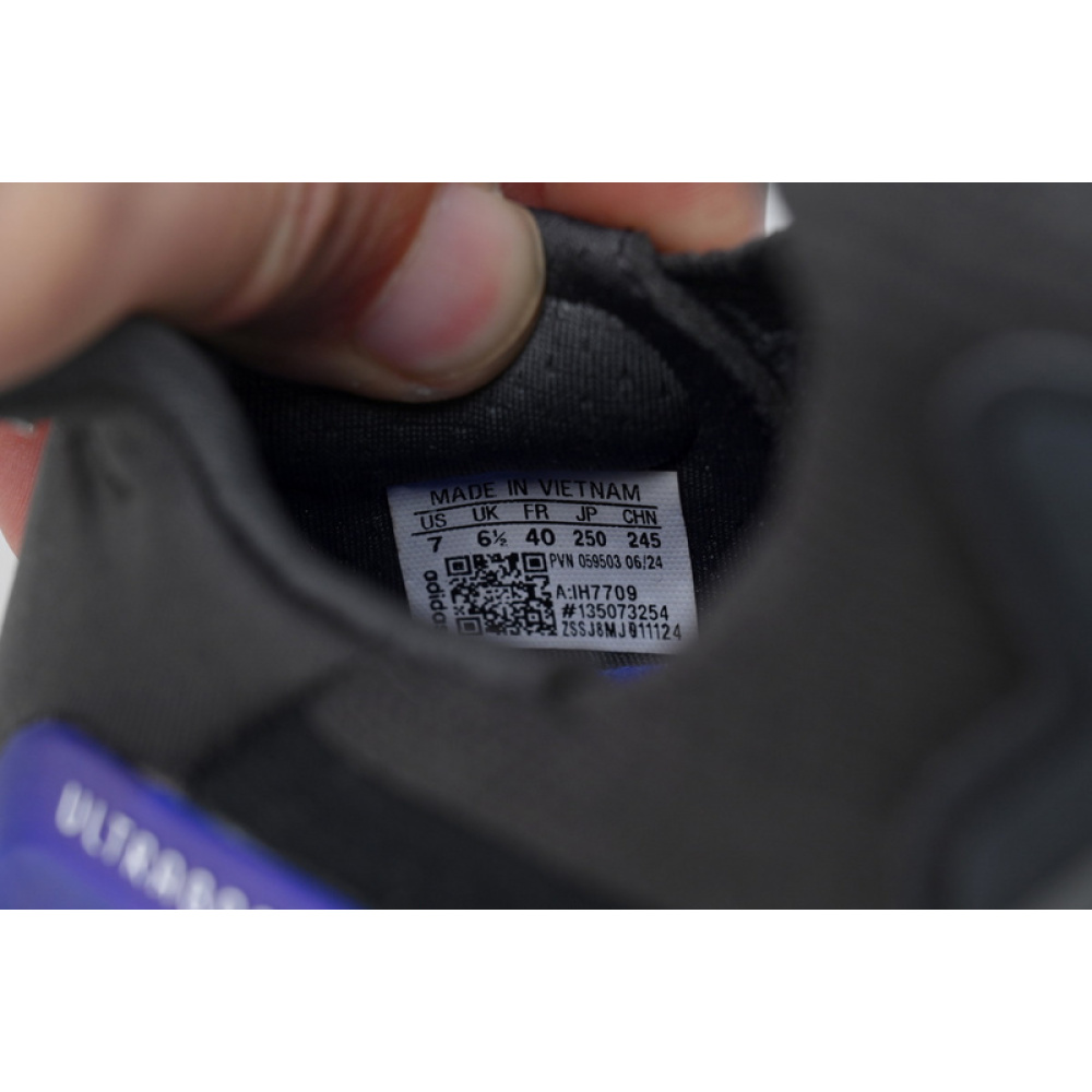 Adidas Ultra Boost 5 'Carbon Iron' 
