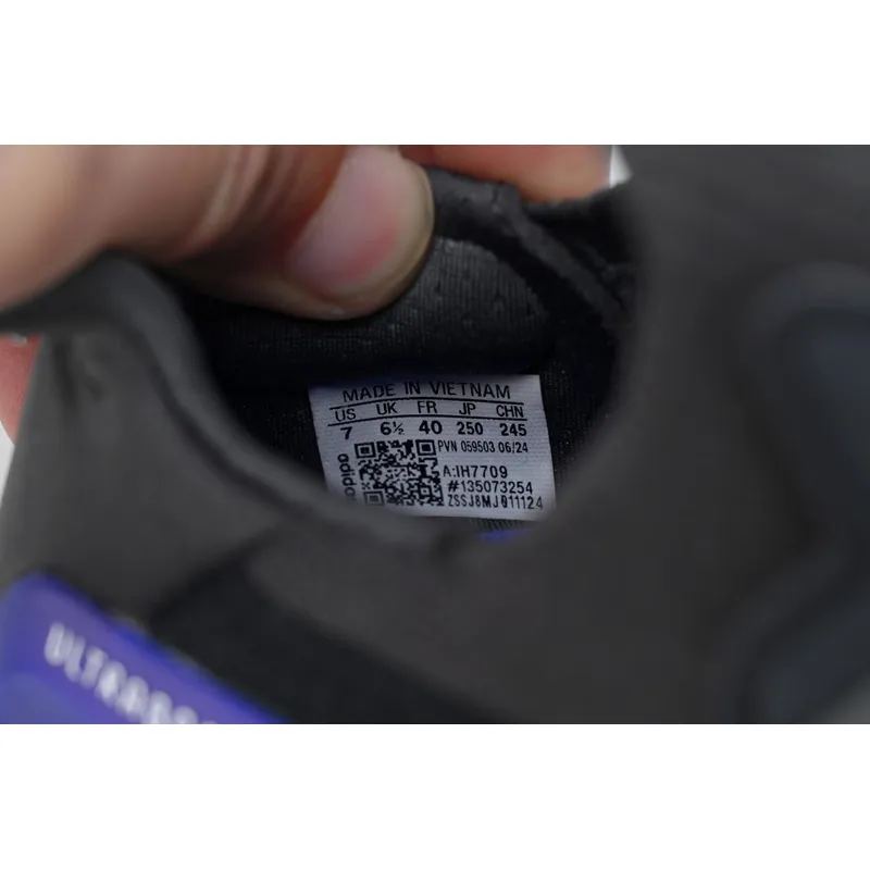 Adidas Ultra Boost 5 'Carbon Iron' 