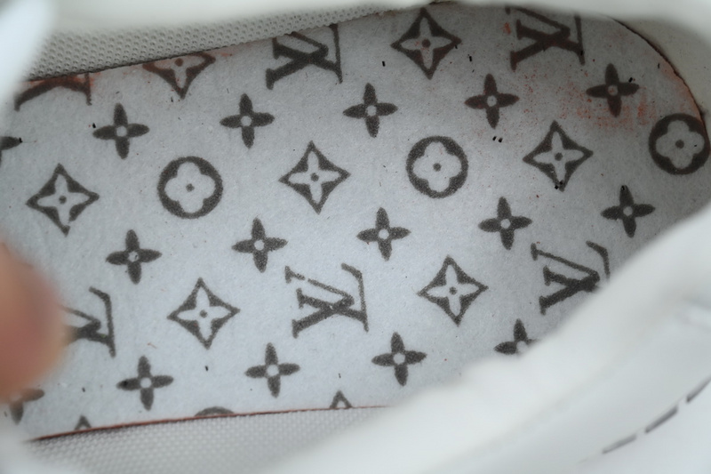 LV Run Away White Blue