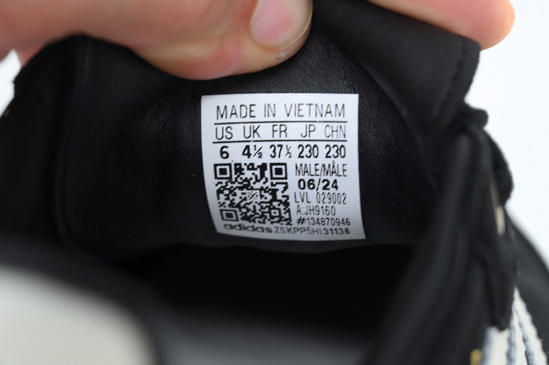 Foot Locker x Samba OG '50th Anniversary'