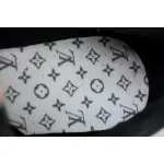 LV Run Away Black Grey