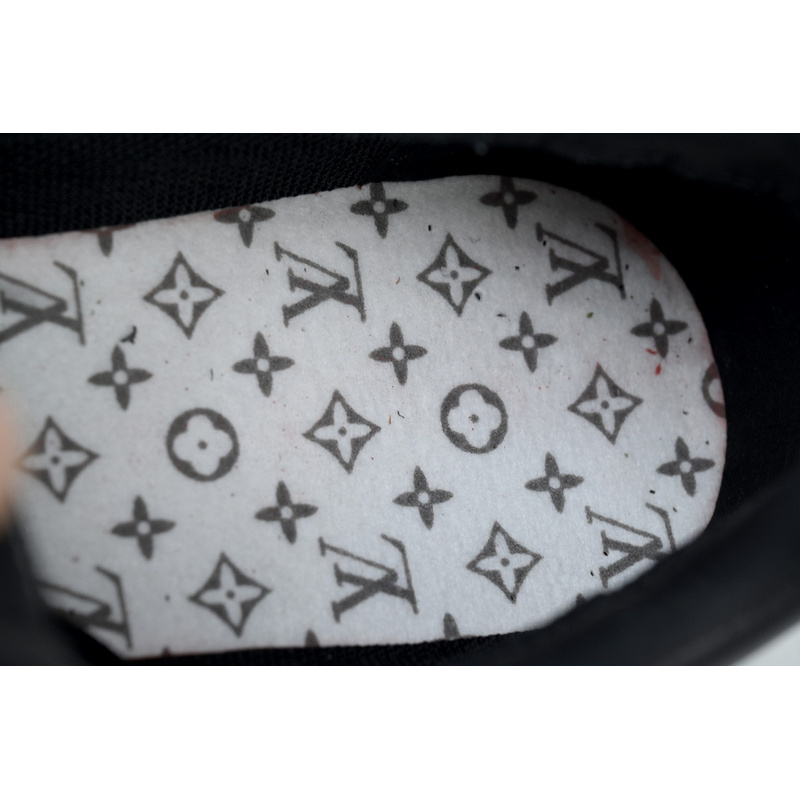 LV Run Away Black Grey