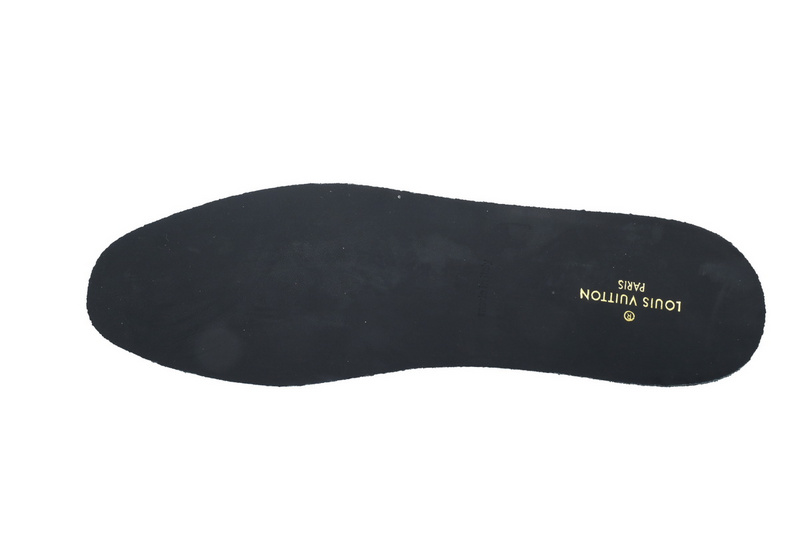 LV Run Away Black White