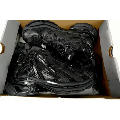 Balenciaga Runner Black 02