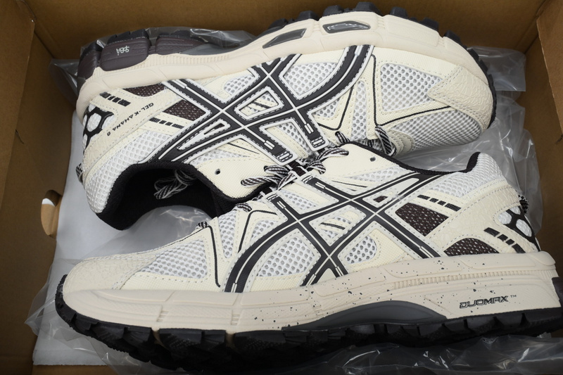 ASICS Gel-Kahana 8 'Black and White'