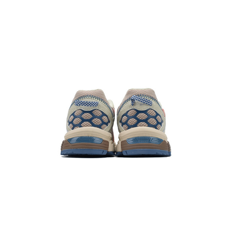 Asics Gel-Kahana 8 'Light Brown Red'