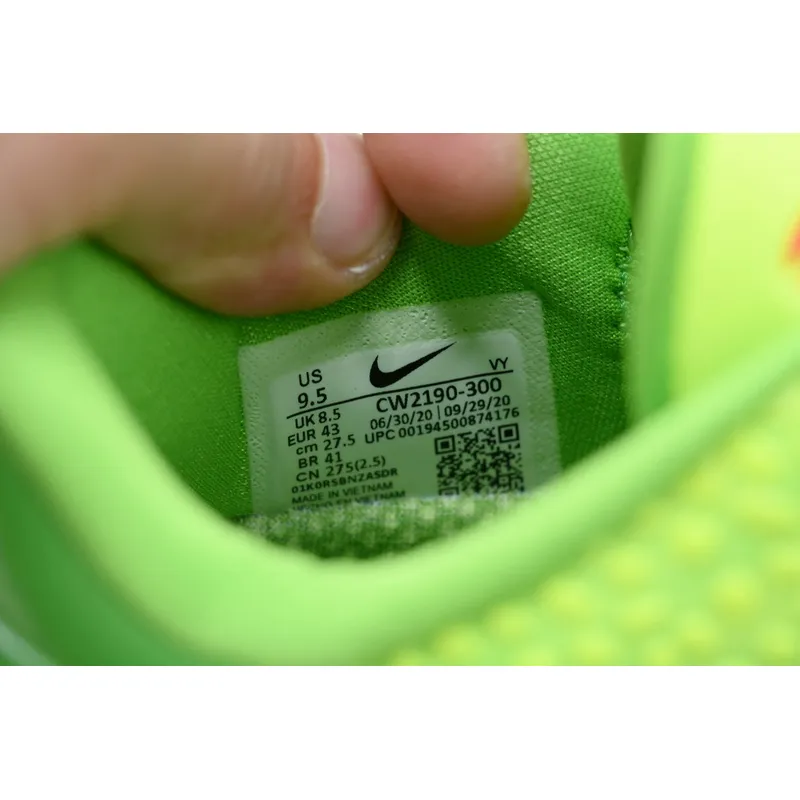 Nike Kobe 6 Protro “Grinch”