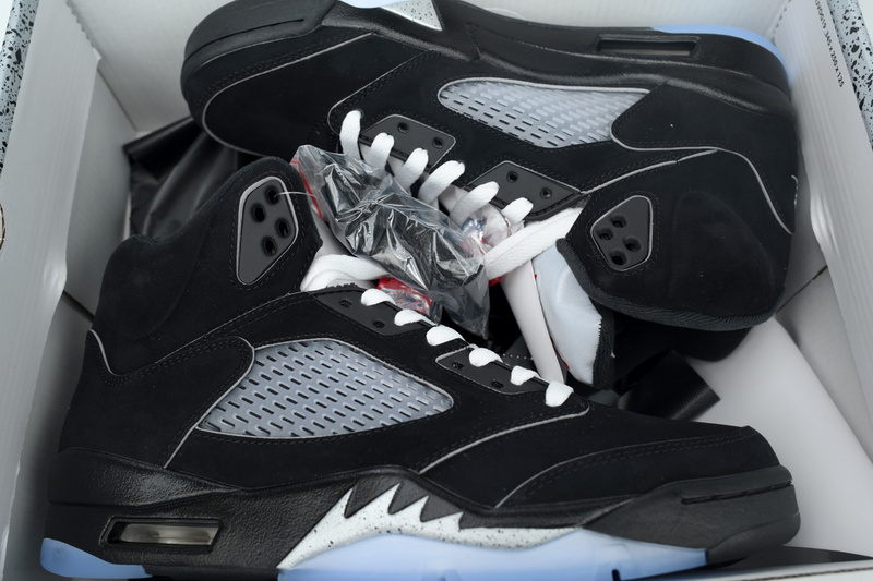 DJ Air Jordan 5 Retro OG 'Black Metallic Reimagined'