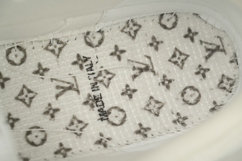 Louis Vuitton Trainer Apricot