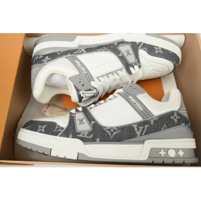Louis Vuitton Trainer Grey 02