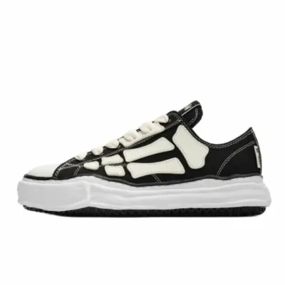 Maison Mihara Yasuhiro x AMIRI Skel-Top Low Black 01