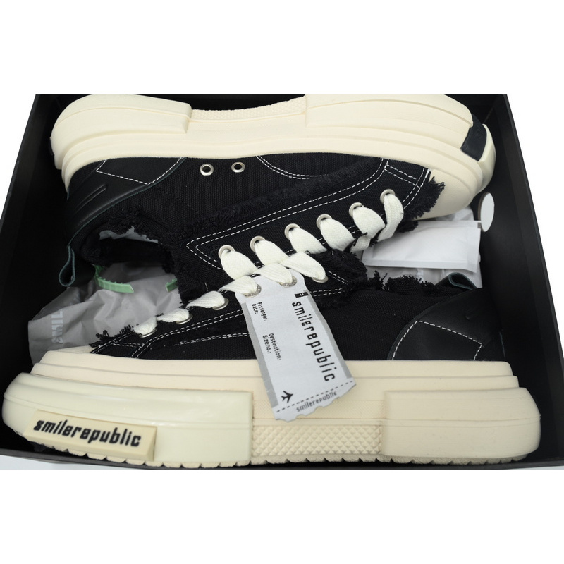 Smilerepublic Black