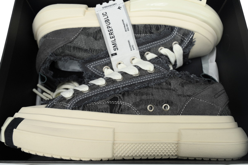 Smilerepublic Deep Grey