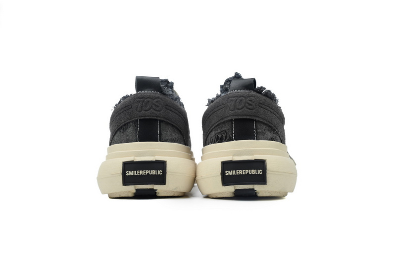 Smilerepublic Deep Grey