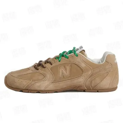 New Balance x Miu Miu 530 SL 'Ecru' 01