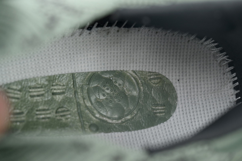 Adidas Ultraboost 5'Carbon' JI1525