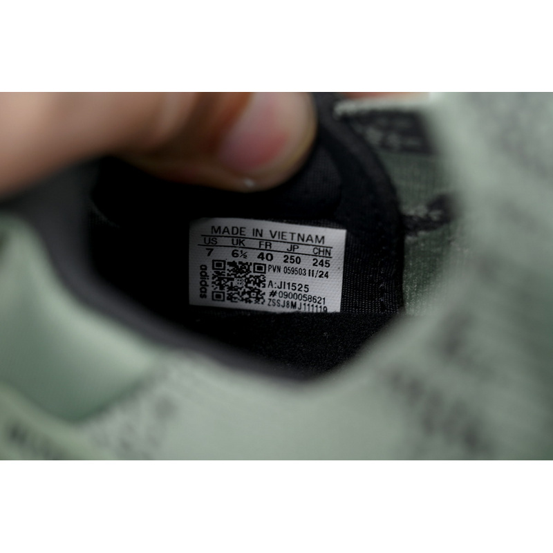 Adidas Ultraboost 5'Carbon' JI1525