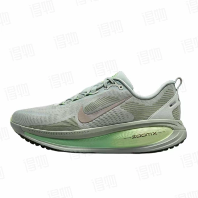 NIKE Vomero 18 'Dusty Olive' 01
