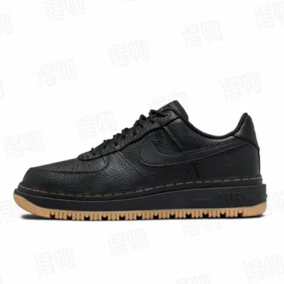 Nike Air Force 1 Luxe 'Black Gum' 01