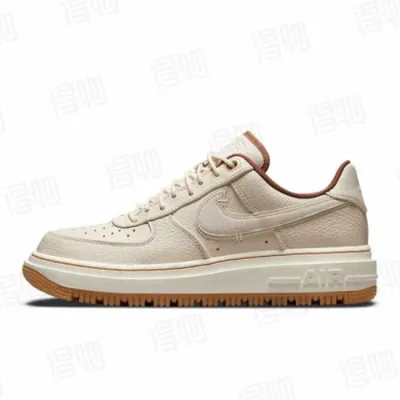 Nike Air Force 1 Luxe 'Pecan' 01
