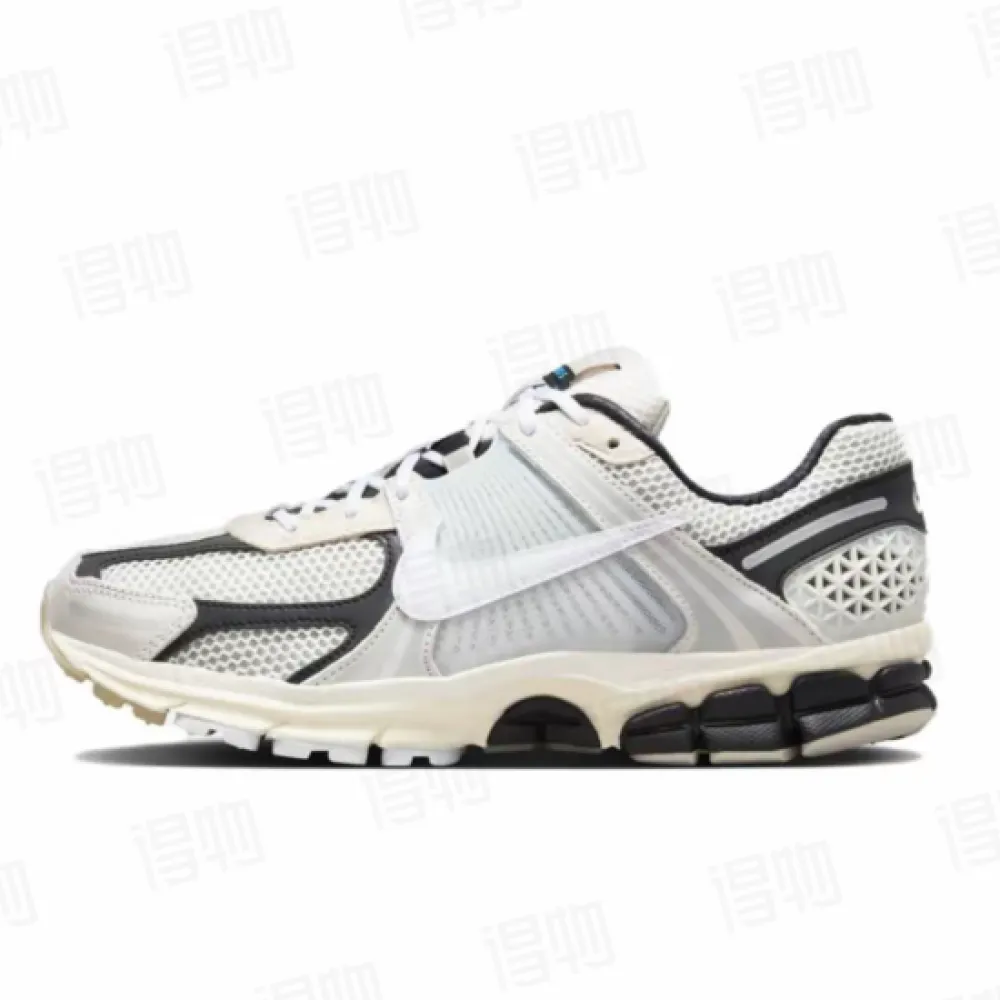 Nike Air Zoom Vomero 5 'Supersonic'