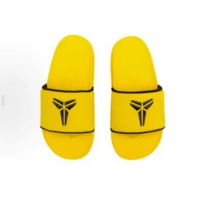 Nike Kobe Bryant x Offcourt Slide 'Black Yellow' 01