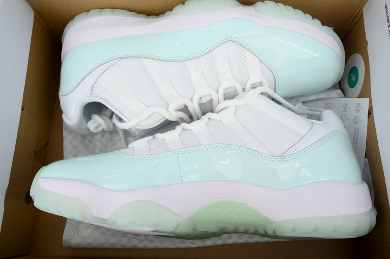 XP Air Jordan 11 Retro Low 'Igloo'