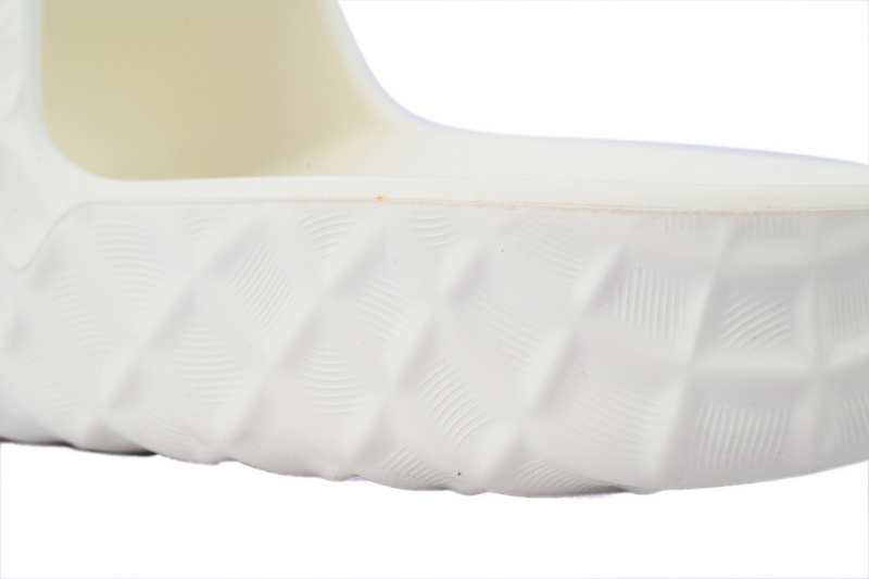 Gucci Slippers White