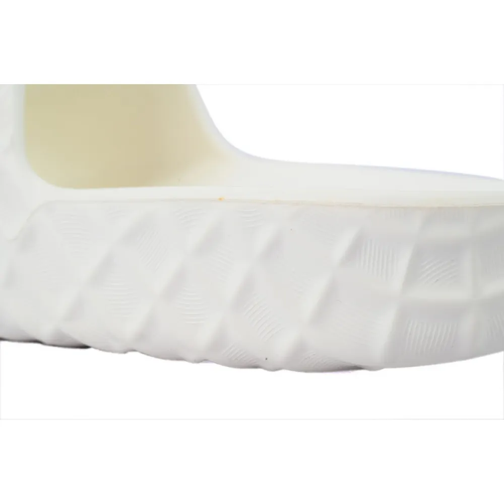 Gucci Slippers White