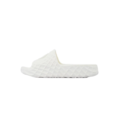 Gucci Slippers White 01
