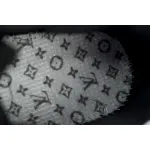 Louis Vuitton Run Tatic Black
