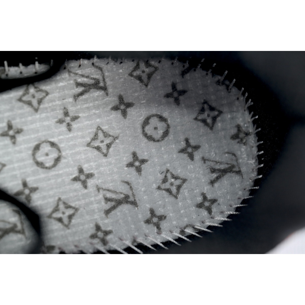 Louis Vuitton Run Tatic Black Orange