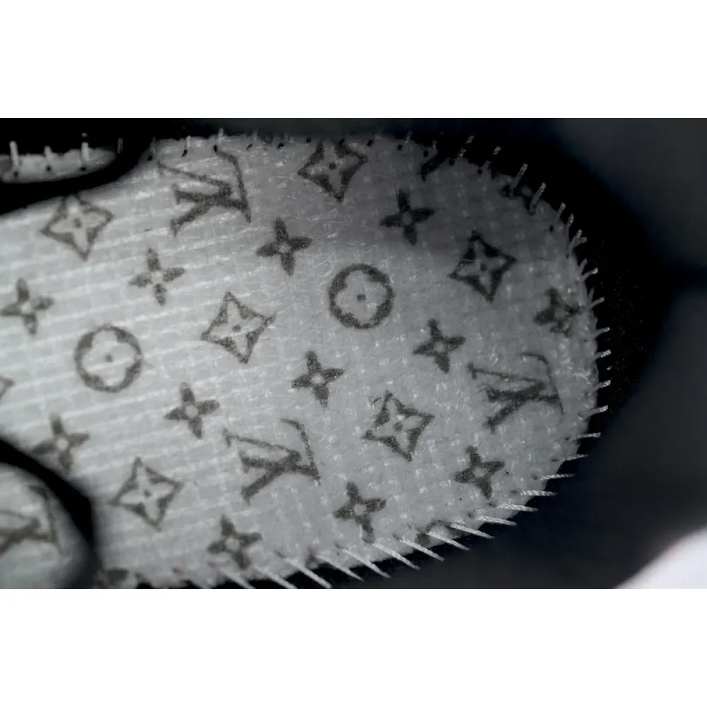Louis Vuitton Run Tatic Black Orange