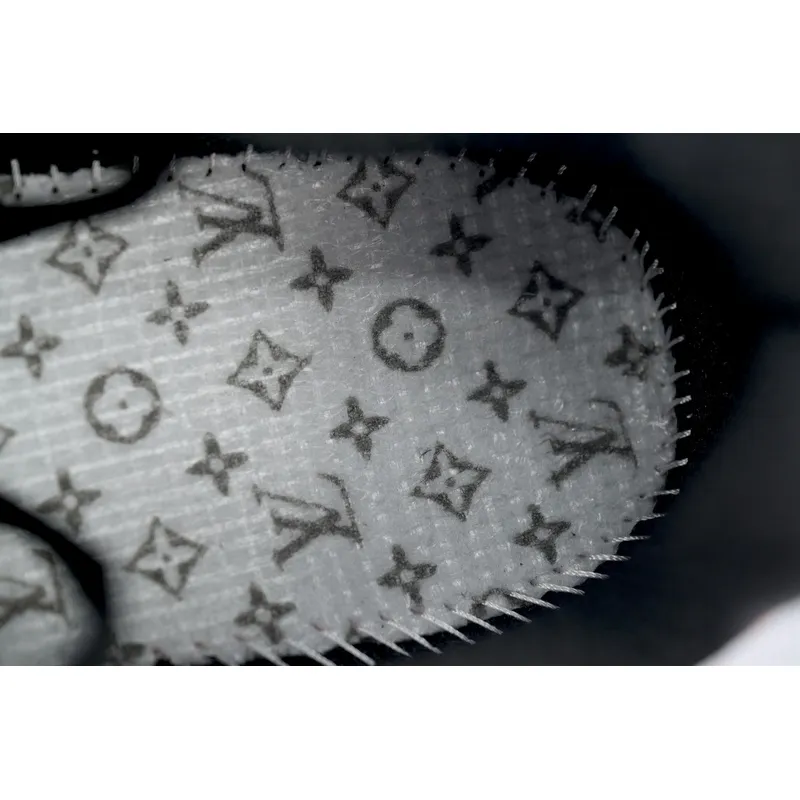 Louis Vuitton Run Tatic Black Orange