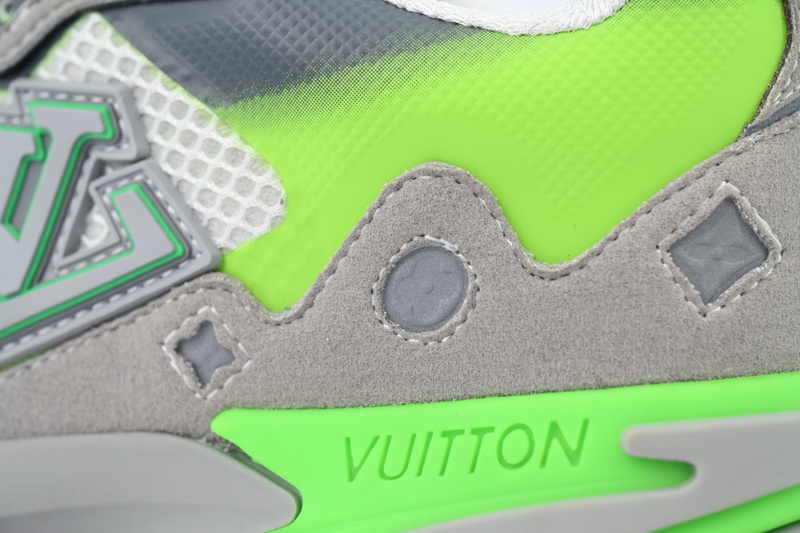 Louis Vuitton Run Tatic Grayish Green