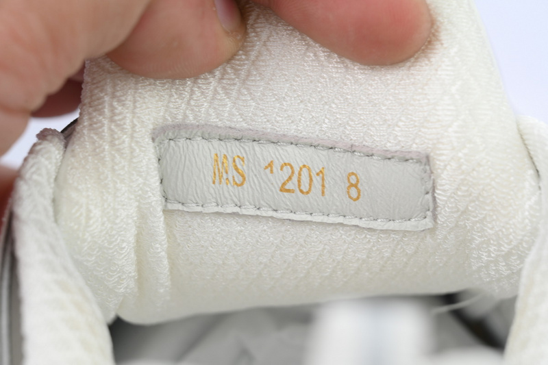 Louis Vuitton Run Tatic White