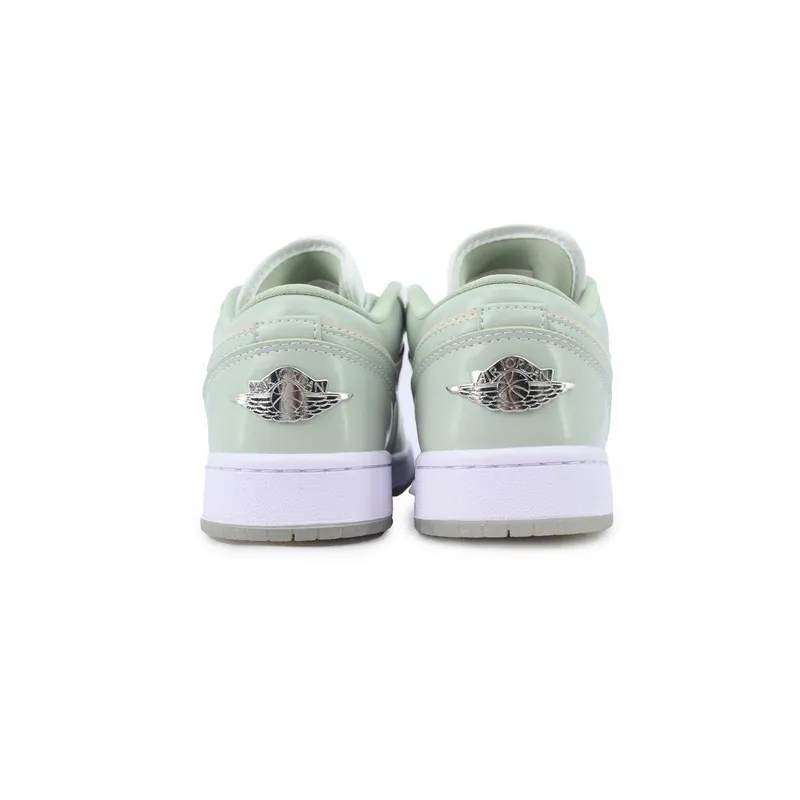 XH Air Jordan 1 Low SE 'Seafoam Sail'