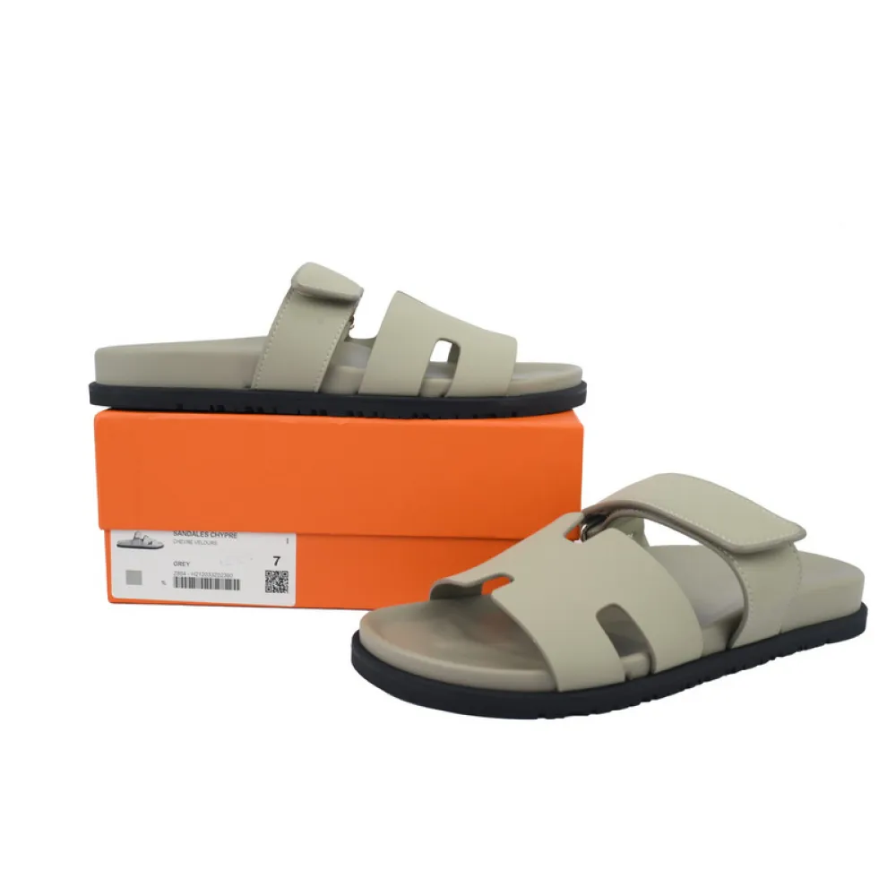 Hermes Slippers Off-white
