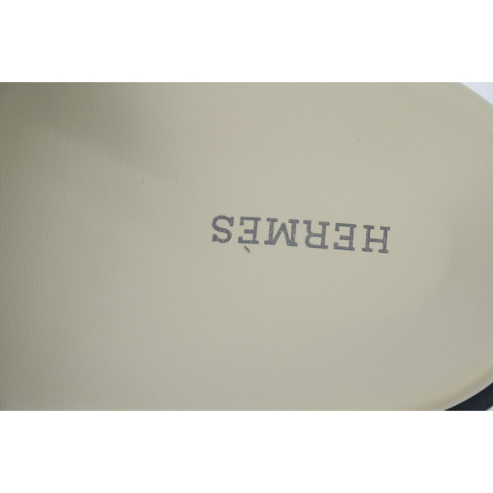 Hermes Slippers Off-white