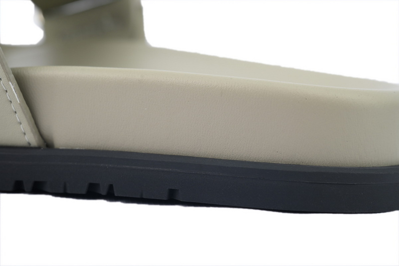 Hermes Slippers Off-white