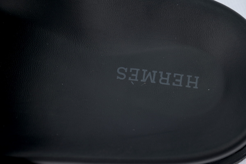 Hermes Slippers Khaki 