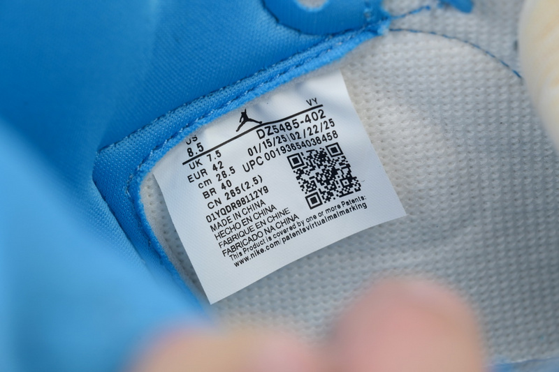 XH Air Jordan 1 Retro High OG 'UNC Reimagined'