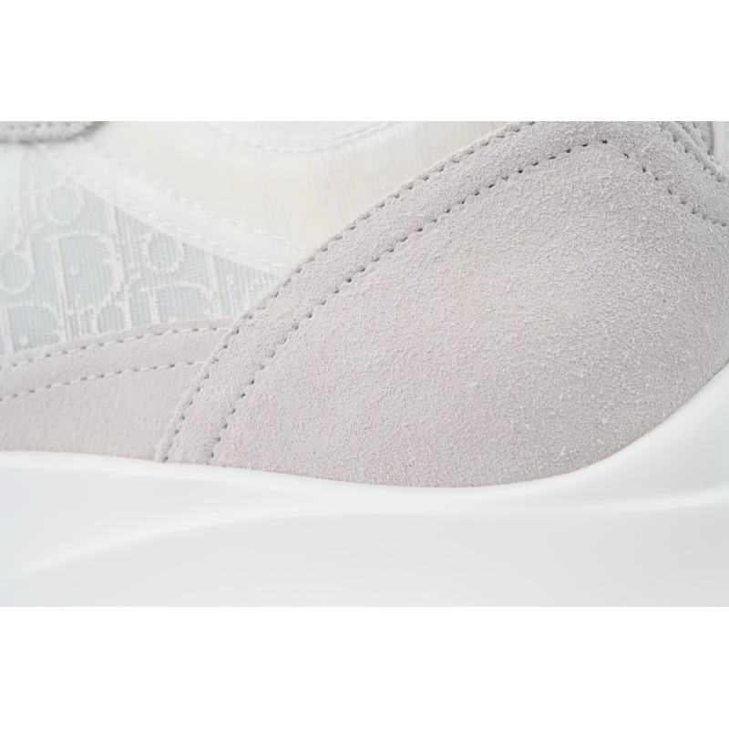 DIOR B25 – White