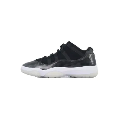 XH Air Jordan 11 Retro Low 'Barons' 01