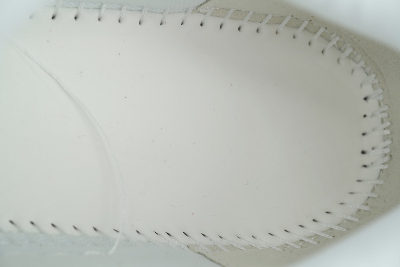 OFF-WHITE Out Of White and Blue Letters